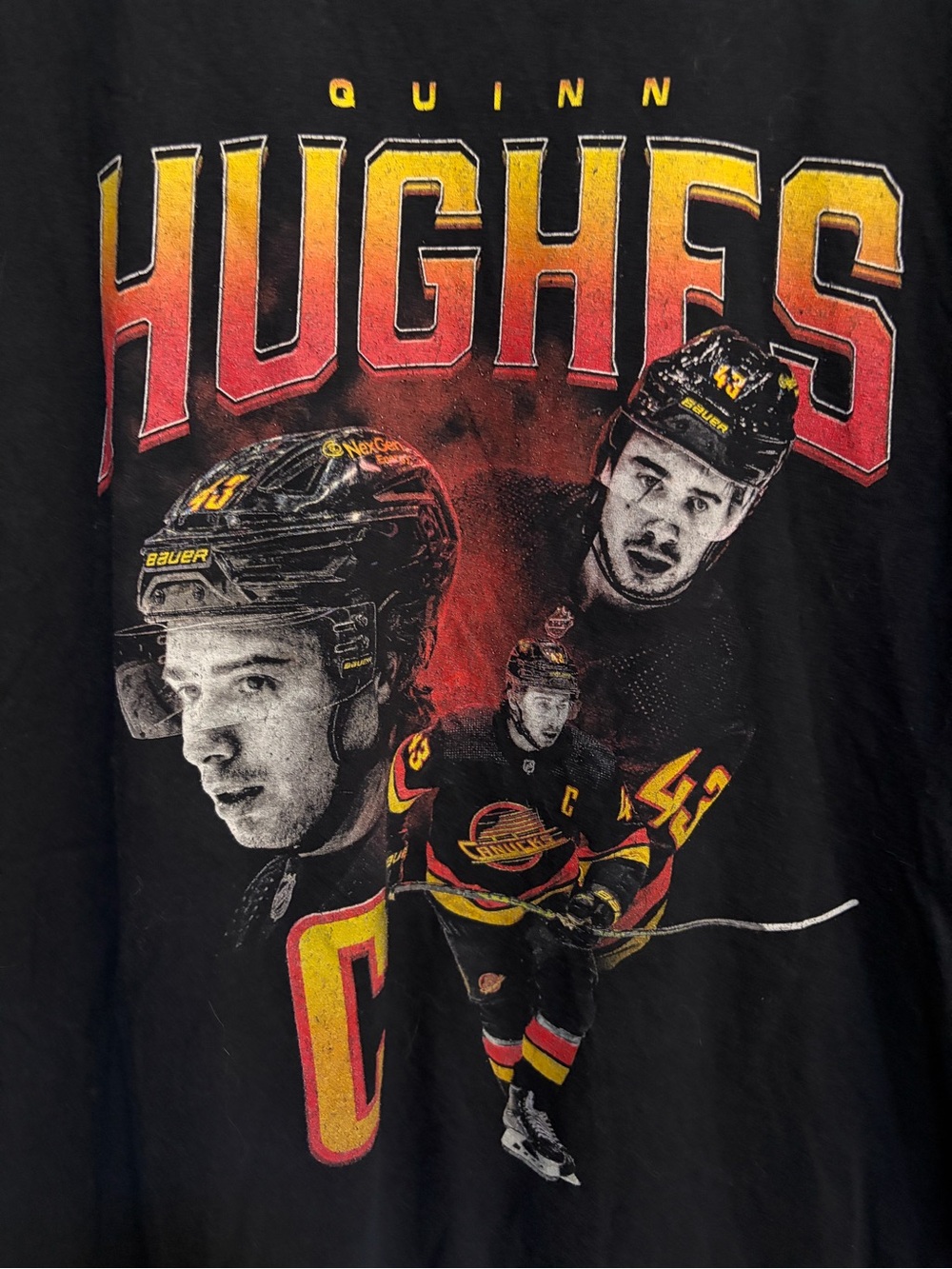 Quinn Hughes Vancouver Canucks Graphic T-Shirt Black Size XL NHL Hockey